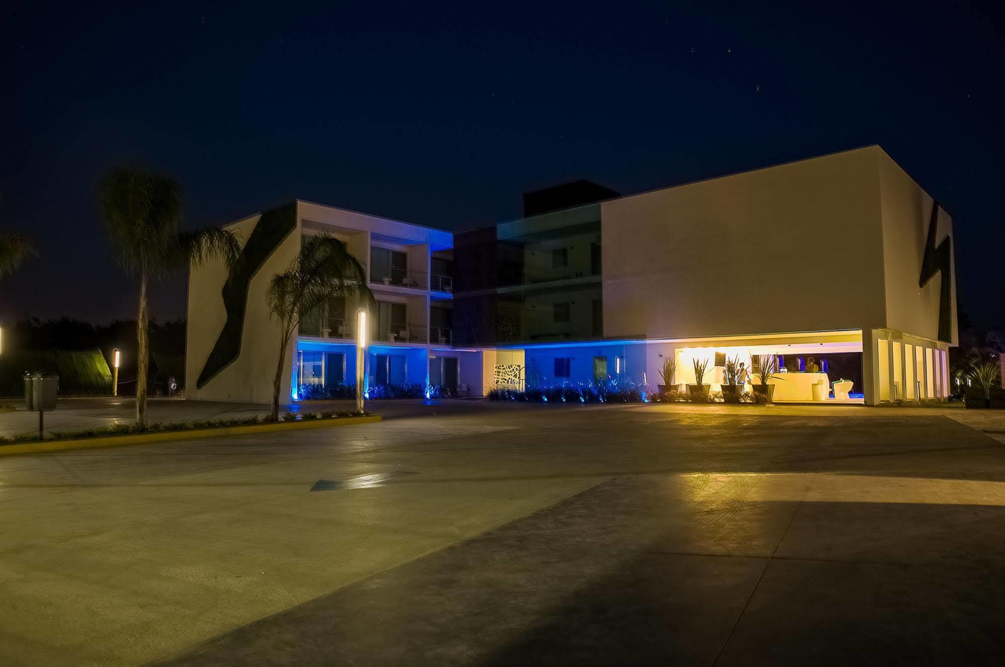 Hotel Aqua Spa & Resort Martínez de La Torre Екстериор снимка